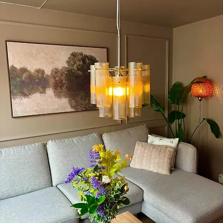 Apartamento Modern 3-bedroom In The Heart Of